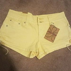 Yonique Yellow Denim Shorts Size 9 NWT